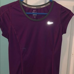 Nike women’s shirt